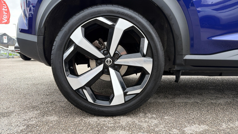 Nissan Juke 1.0 DiG-T 114 Tekna 5dr DCT Petrol Hatchback